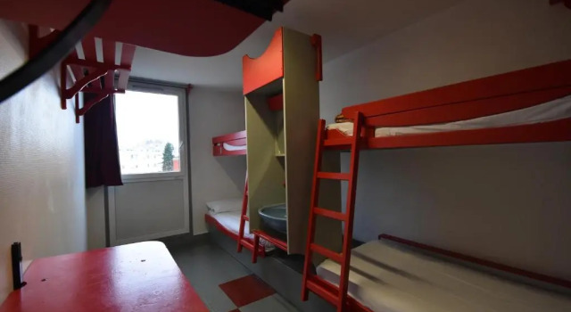 Четырёхместный номер Auberge de Jeunesse HI Paris Le dArtagnan