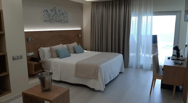 Люкс Premium с балконом и с видом на море Hotel Boutique O Náutico Laxe