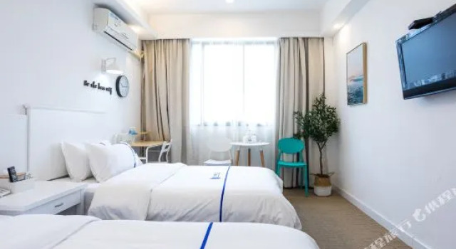 Huaji Hotel (Yong'an South Railway Station)