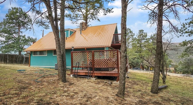Коттедж с 4 комнатами Hummingbird Haven - Charming Ruidoso Retreat 4 Bedroom Home by RedAwning
