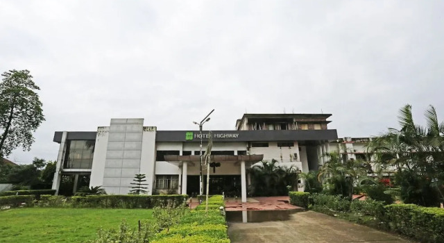 Capital O 45308 Hotel Highway