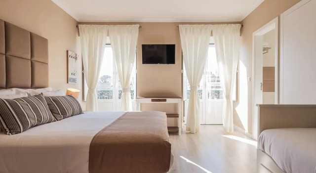 Двухместный номер Superior с балконом Vila Garden Guesthouse