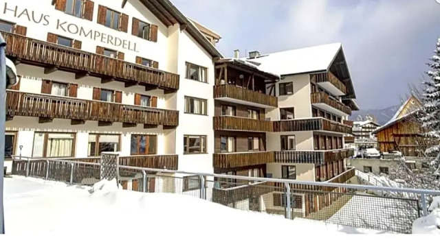 Hotel Komperdell, Rezerwuj Hotel Hotele w Tyrol z parkingiem, Parking