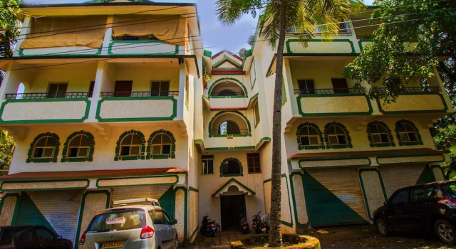OYO 15817 Home Spacious 3BHK Candolim, Prenota Hotel Candolim 