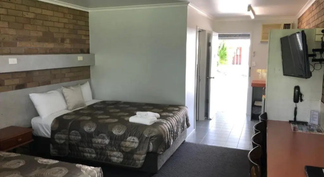 Четырёхместный номер Superior True Blue Motor Inn