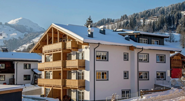 Wonderful Apartment with Balcony, Ski Storage, Carport, Lift, Rezerwuj Apartament Hotele w Tyrol z parkingiem, Parking