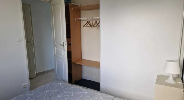 Lovely Apartment in a Prime Location With Direct Access to the Beach, Mesquer