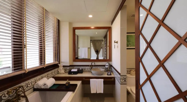 Двухместный номер Pool Deluxe Almanity Hoi An Resort & Spa