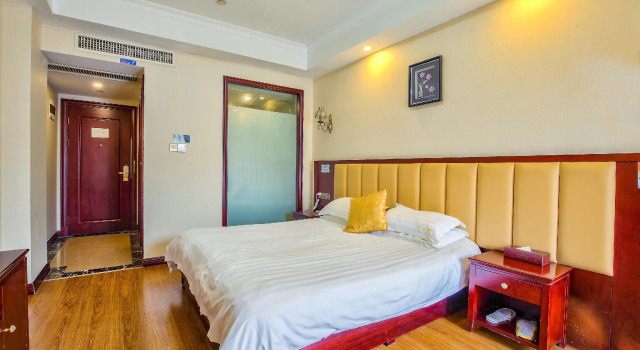 Elan Inn Ningbo Haishu Yinxiang Cheng, Prenota Hotel Hotel a Ningbo con parcheggio, Parcheggio