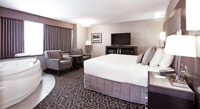 Люкс Best Western Plus Banff International Lodge