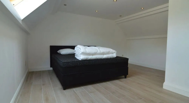 Luxurious Mansion in Brakel with Pond, Prenota Hotel Brakel 