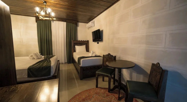 Leyli Divan Konağı