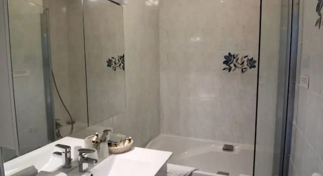 Одноместный номер Standard с балконом Logis Le Vieux Logis