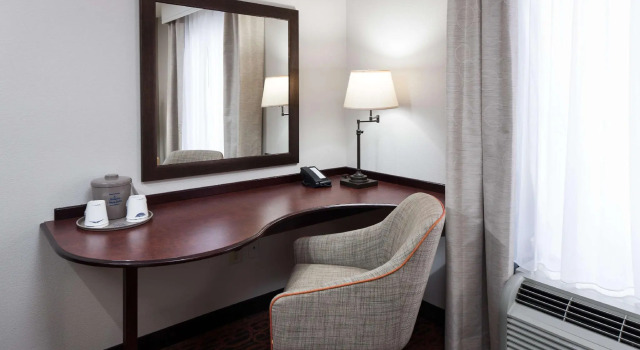 Standard Vierer Zimmer Hampton Inn & Suites Dothan