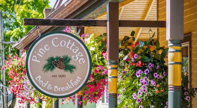 Pine Cottage Bed & Breakfast, Boek Vakantiehuis Mackinac Island Michigan