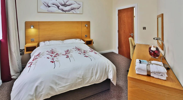 County Hall Apartment Hotel