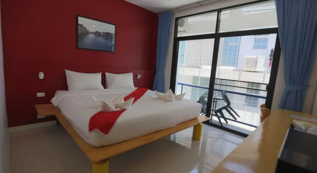 Двухместный номер Economy с балконом Hotel Montha