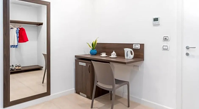 Mako Sorrento Suites
