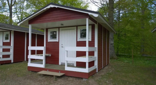 Коттедж Economy Långasjönäs Camping & Stugby