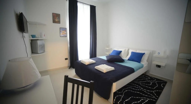 Bed  Breakfast Casa Petrarca, Varaa Hotelli Porta Nuova -asema Torino