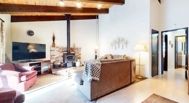 Chateau de Montagne 3 Spacious Condo With Great Complex Amenities On the Shuttle Route by RedAwning