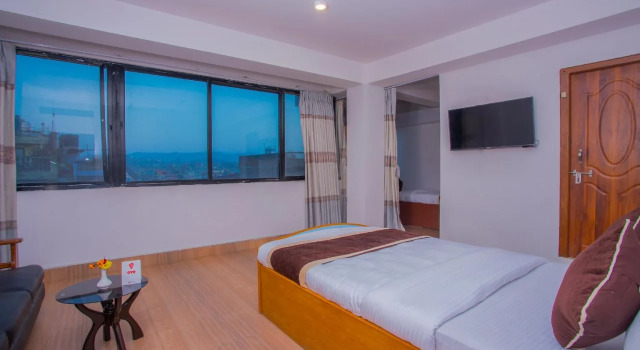 OYO 242 Hotel Satyam, Забронировать Отель Отели Бхактапур с парковкой, Парковка