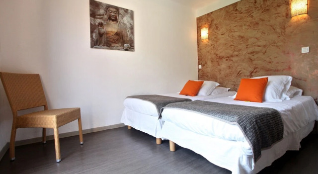 Hôtel Le Monte Rosso, Varaa Hotelli Porto 