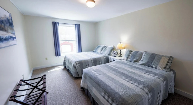 Downtown Greenville Spacious Apartment, Book Apartment Greenville Junction Maine