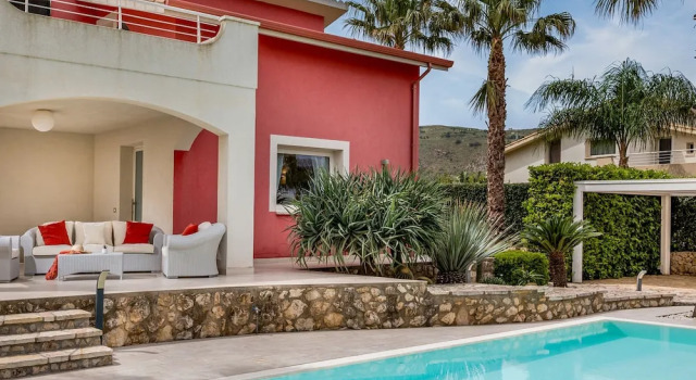 Villa Jacqueline con Piscina Privata 8 Posti Letto