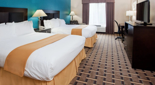 Четырёхместный номер Standard Holiday Inn Express & Suites Buford NE - Lake Lanier by IHG