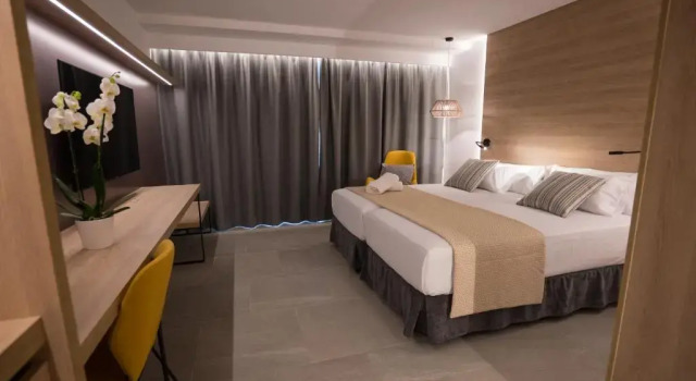 Полулюкс Hotel Morlans Suites