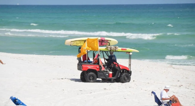 Shoreline 3041 Condo by RedAwning, Varaa Hotelli Hotellit Emerald Coast uima-altaalla, Uima-allas