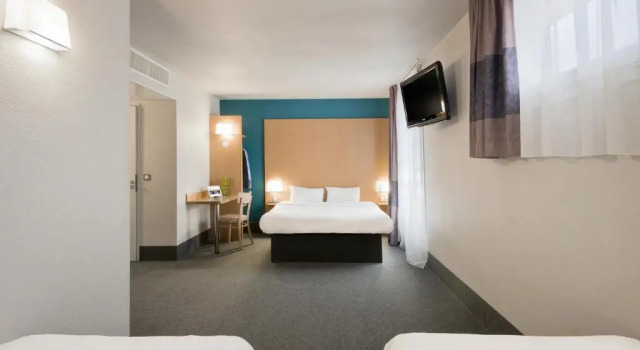 Четырёхместный номер B&B HOTEL Grenoble Centre Alpexpo