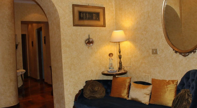 Anne & Mary, Prenota Hotel Rione Monti Roma