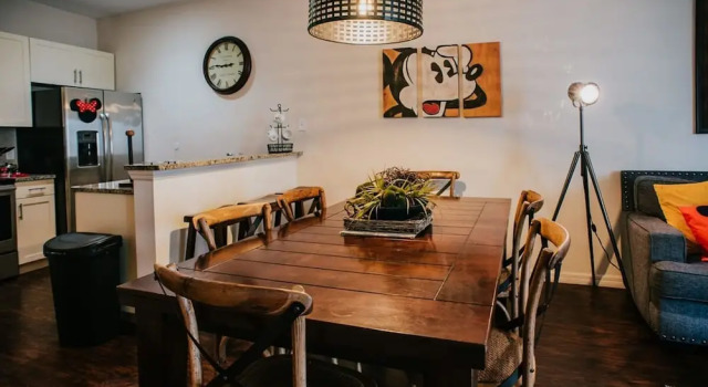 Апартаменты Family House With Amazing Themed Rooms