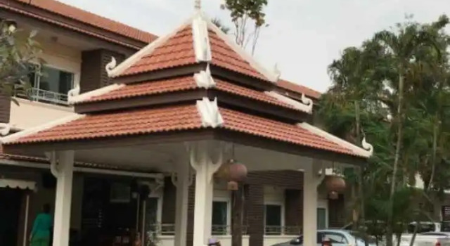 Baan Suanphet Resort, Забронировать Курортный отель Отели Kamphang Phet Province с завтраком, Завтраки