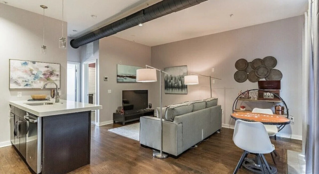 Апартаменты 1247 E Columbia Ave
