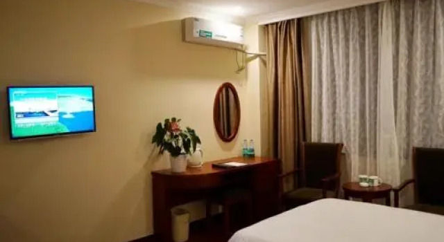 GreenTree Inn Nantong Liuqiao Town Government Tongliu Road Express Hotel, Prenota Hotel Hotel 3 stelle a Xinkai, 3*