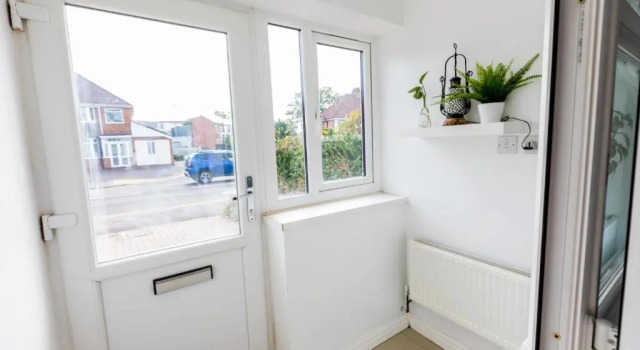 Comfortable stay in Shirley, Solihull - Room 1, Varaa Hotelli Birmingham West Midlands