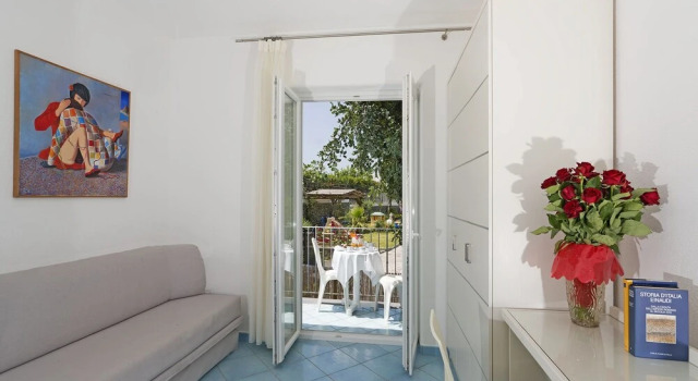 Room in B&B - Ischia Forio for 2, Thermal Water and Sea- Imperamare