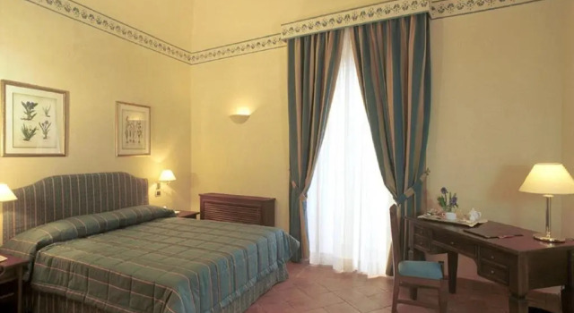 Четырёхместный номер Classic Hotel La Ville