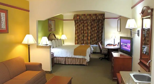 Двухместный люкс Budget Host Inn and Suites Cameron
