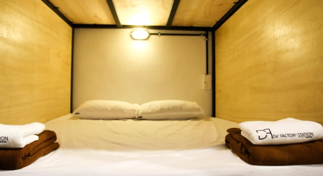 De' Factory Station Hotel