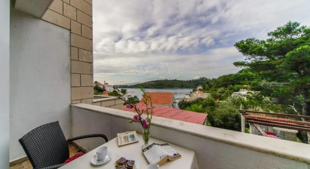 Апартаменты c 1 комнатой с балконом и с видом на море Guest House Matana Pomena