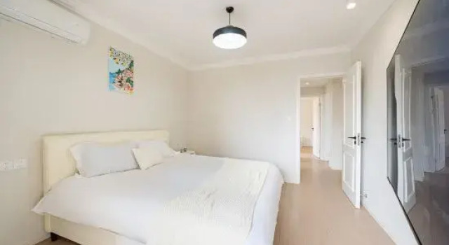 Люкс с 4 комнатами Shijia Homestay (Lujiazui Shanghai Branch)