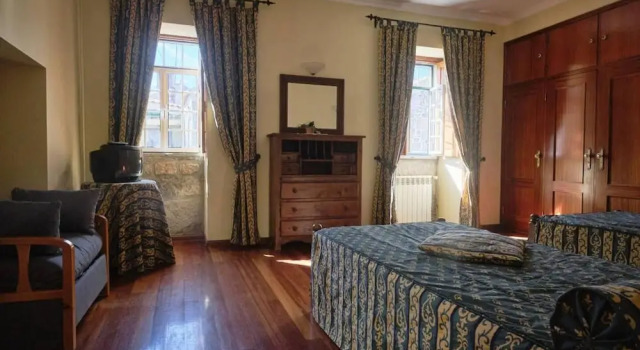 19th Centry Farmhouse Getaway - Sleep 12-14 w Pool, Book Vacation Home Hotels in Centro with a Pool, Swimming Pool