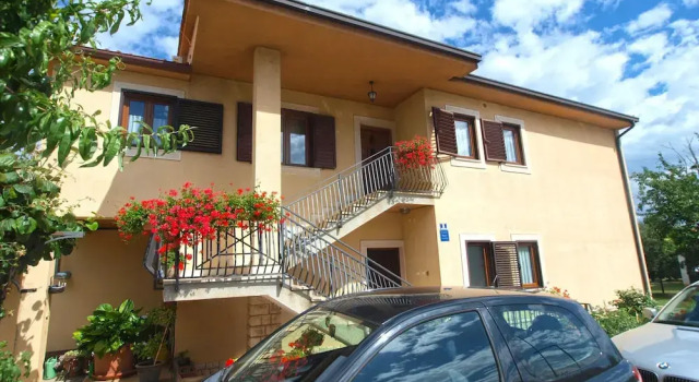 Apartment 1695