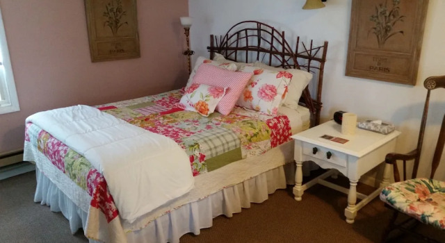 Номер Classic Bay Port Lodging