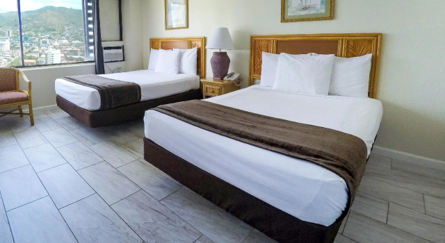 Hawaiian Monarch Hotel, Boek Hotel Waikiki 