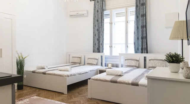 Апартаменты Comfort Real Apartments Wesselényi II